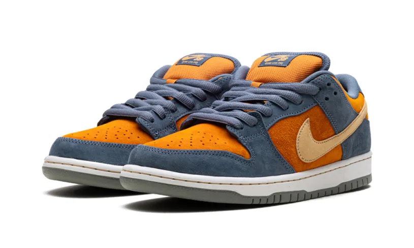 SB Dunk Low Pro 'Light Carbon'